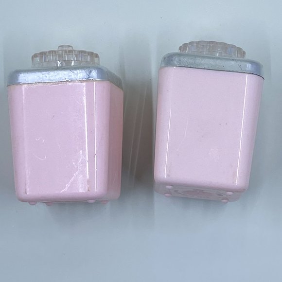 Vintage Myrtle Beach Salt and Pepper Shakers Home Decor Collectible - Picture 3 of 6